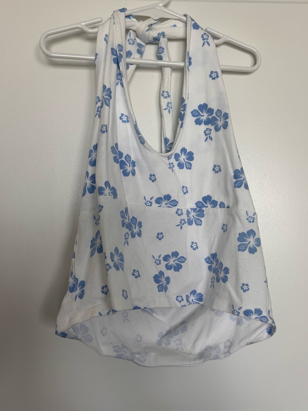 Hollister (L) Hibiscus Floral Halter Top